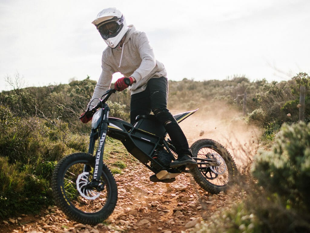 how far does a 5000w electric bike go